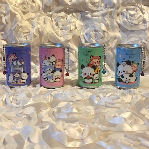 Set of 4 Panda Design Mini Travel Wet Wipes in a Can With Keychain and Bell - Picture 1 of 7